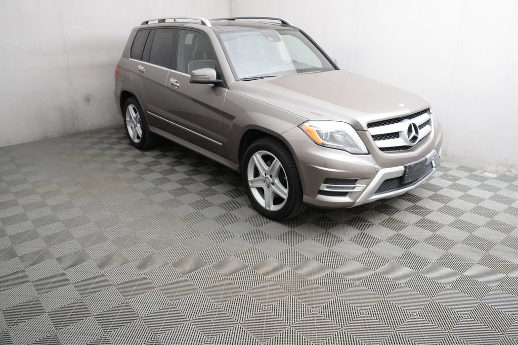 Used 2014 Mercedes-Benz GLK 250 BlueTEC 4MATIC image 3