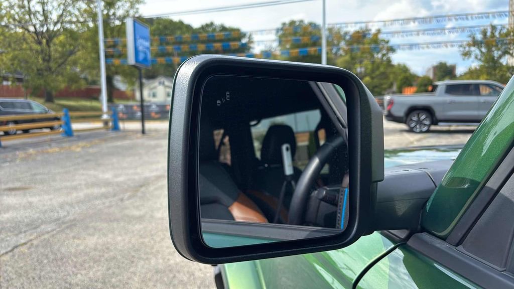 Used 2023 Ford Bronco Outer Banks image 13