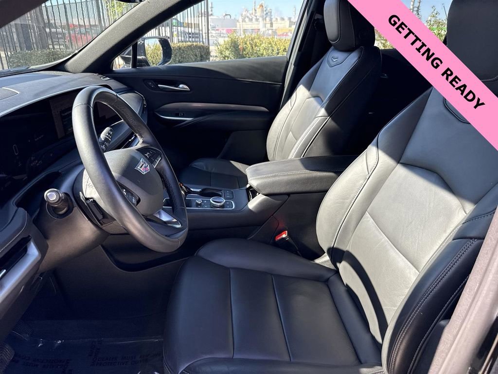 Used 2024 Cadillac XT4 Premium Luxury image 17