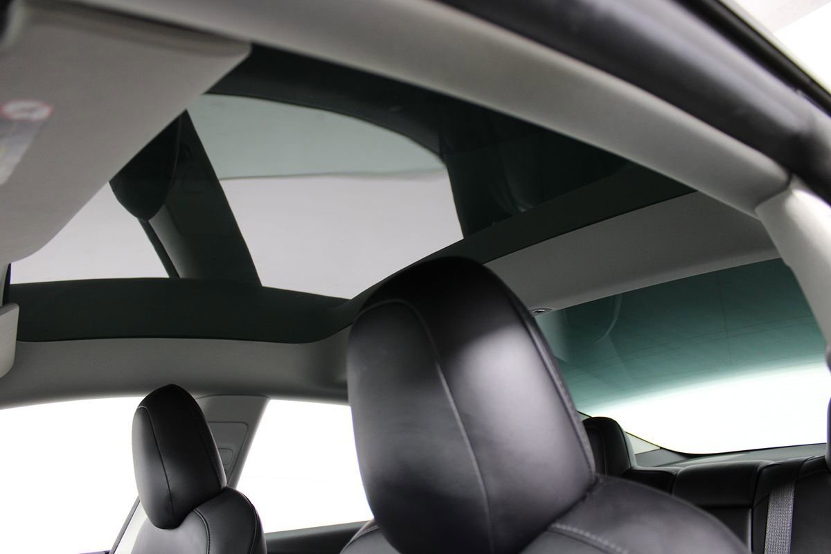 Used 2023 Tesla Model 3 Performance AWD/4WD image 10