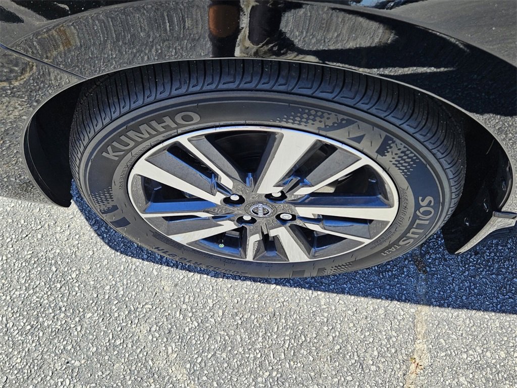 New 2025 Nissan Versa SV w/ Trunk Package image 16