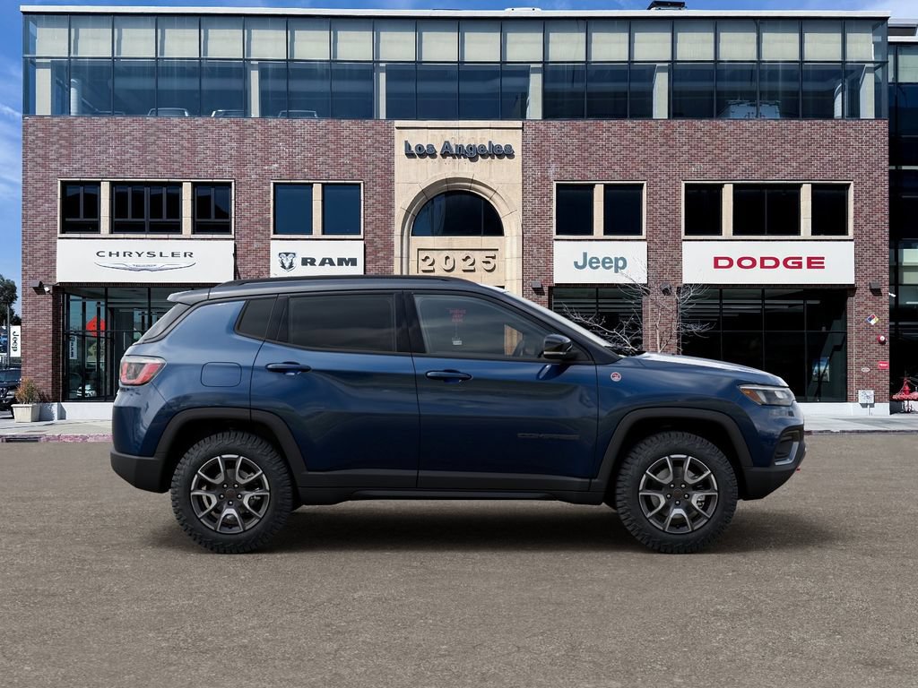 New 2026 Jeep Compass Trailhawk w/ Sun, Sound & Navigation Group AWD/4WD image 21