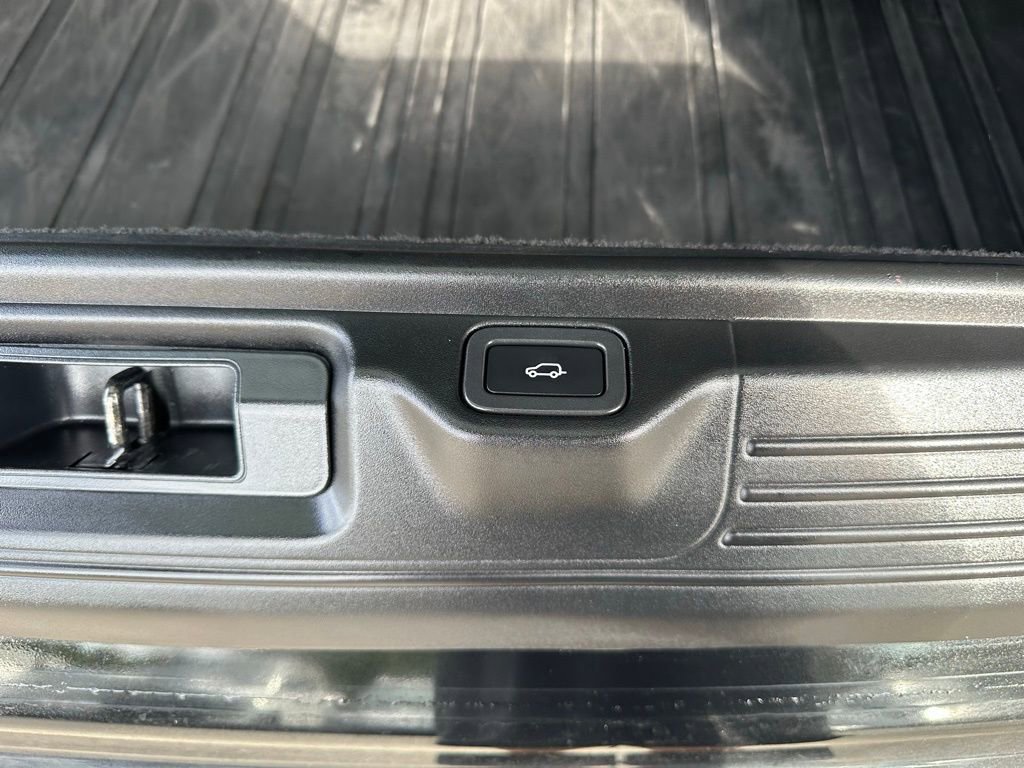 Used 2019 Land Rover Range Rover HSE image 56