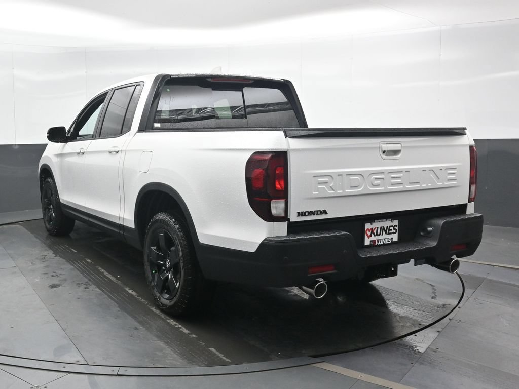 New 2026 Honda Ridgeline Black Edition image 8