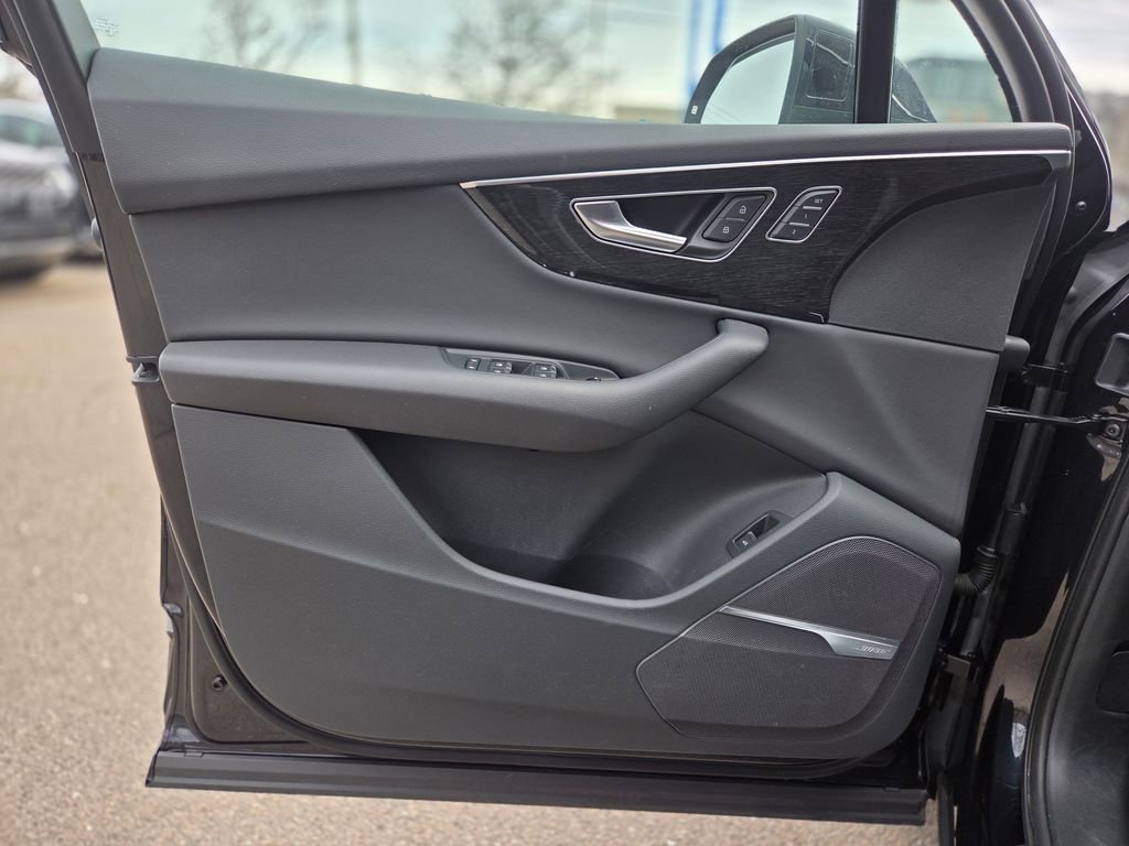 Used 2020 Audi Q7 2.0T Premium Plus w/ Premium Plus Package image 13