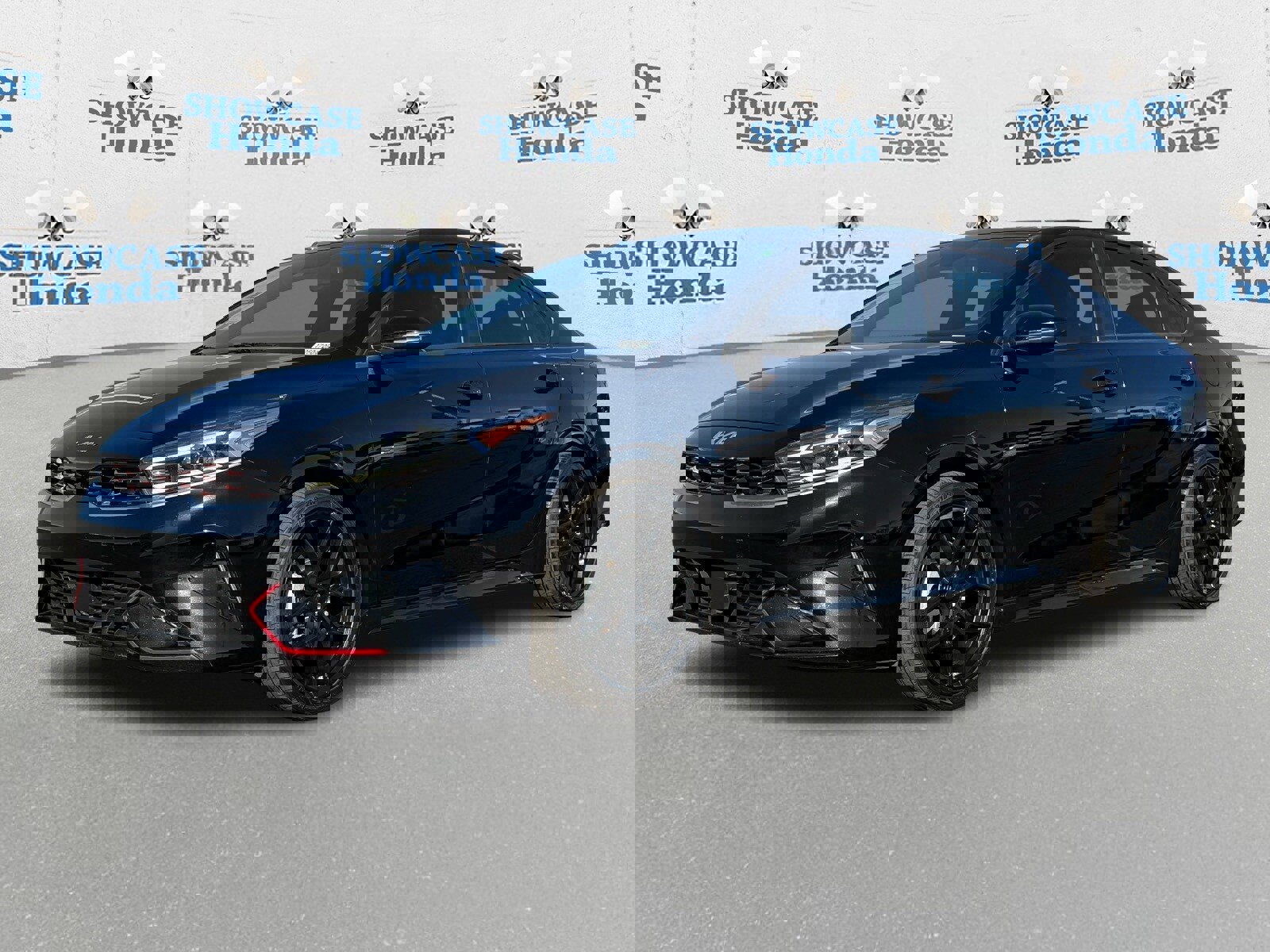 Used 2023 Kia Forte GT w/ GT2 Package image 2