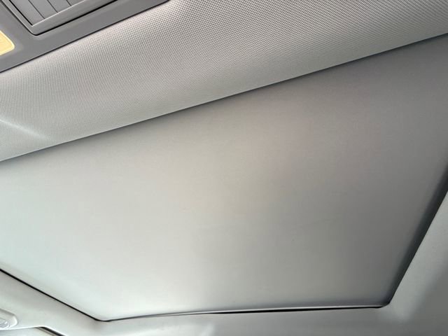 Used 2023 Subaru Ascent Limited w/ Technology Package image 18