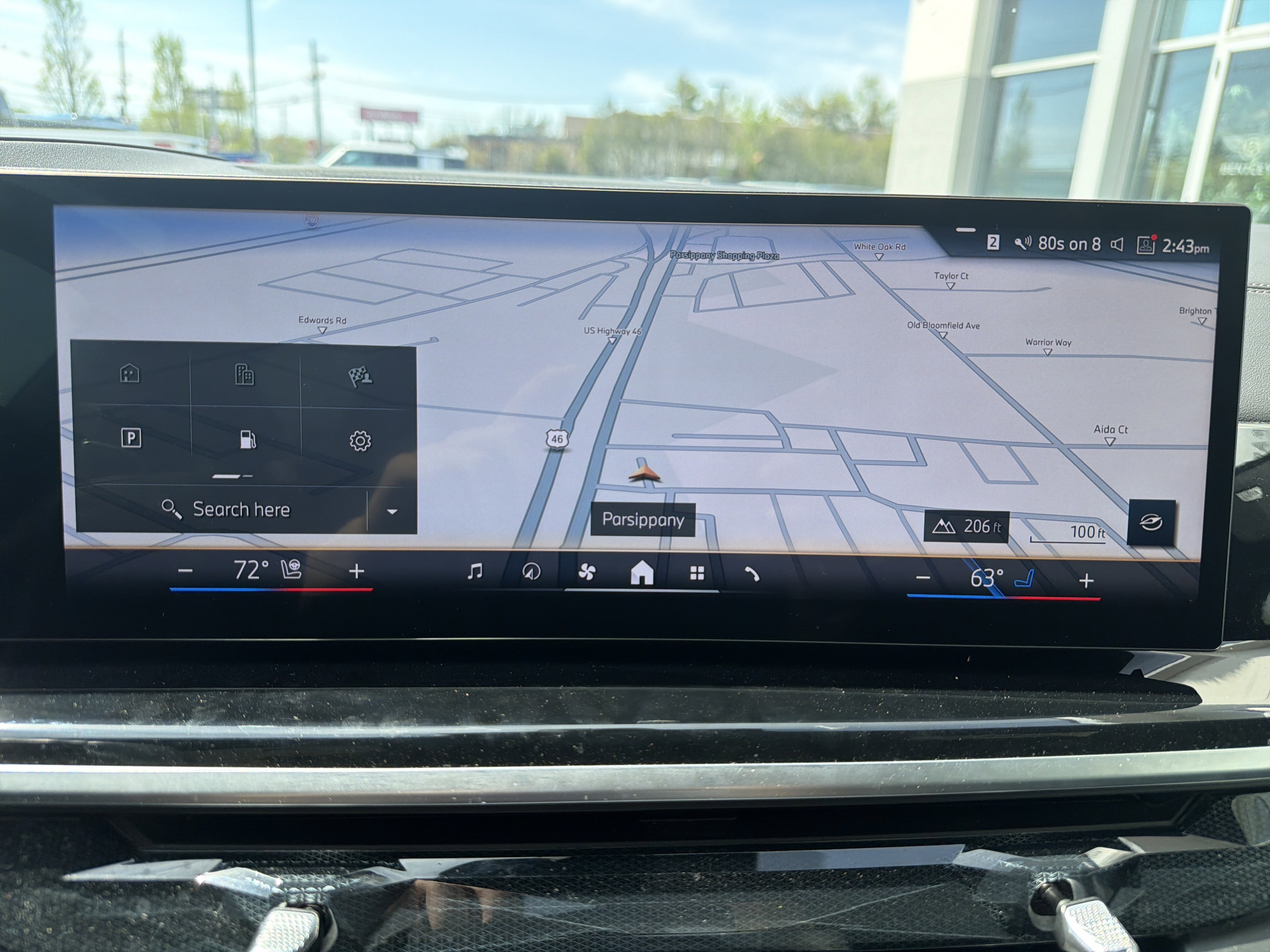 Used 2025 BMW X7 xDrive40i w/ Executive Package image 26