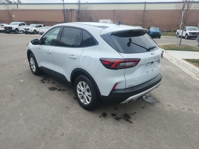 Used 2025 Ford Escape Active w/ Cold Weather Package image 7