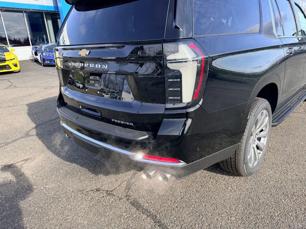New 2026 Chevrolet Suburban Premier image 7