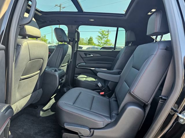 Used 2025 Chevrolet Traverse Z71 w/ Enhanced Driving Package AWD/4WD image 23