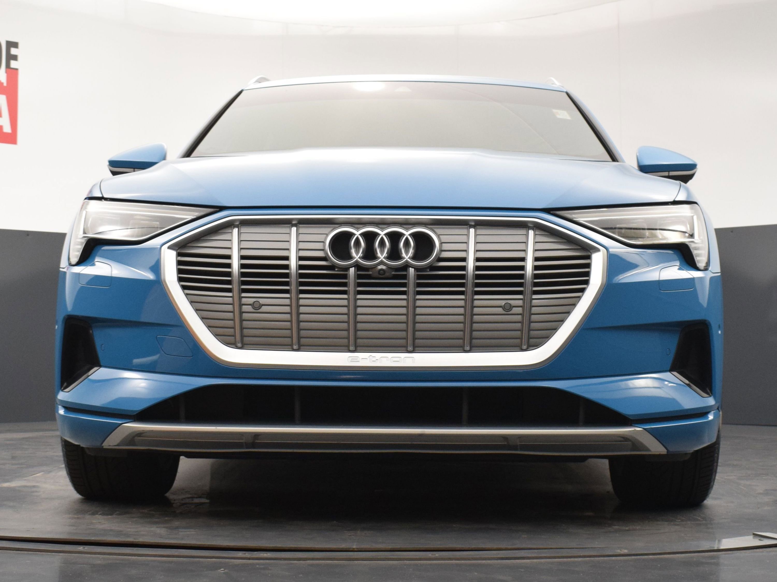 Used 2019 Audi e-tron Premium Plus AWD/4WD image 47