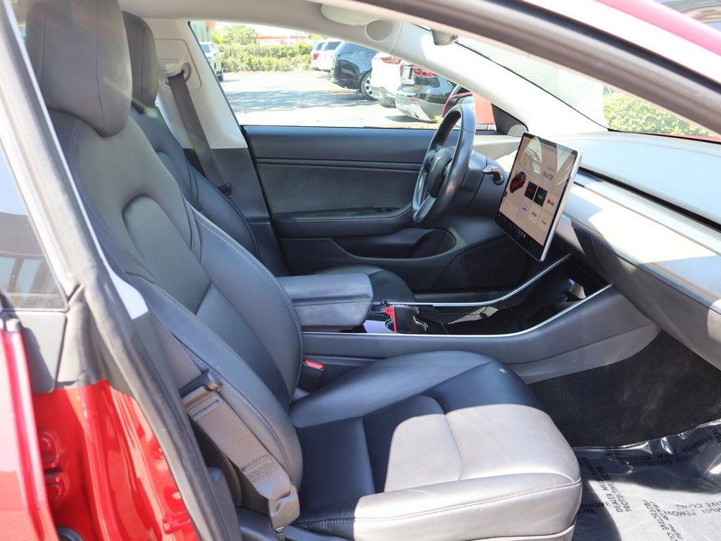 Used 2018 Tesla Model 3 Long Range RWD image 29