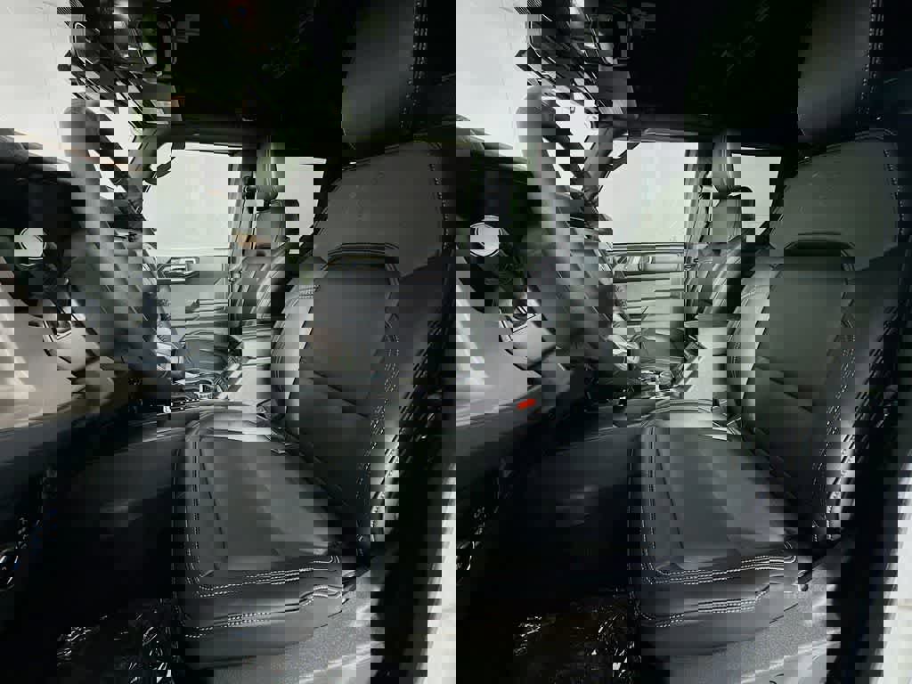 New 2026 Ford Bronco Outer Banks AWD/4WD image 12