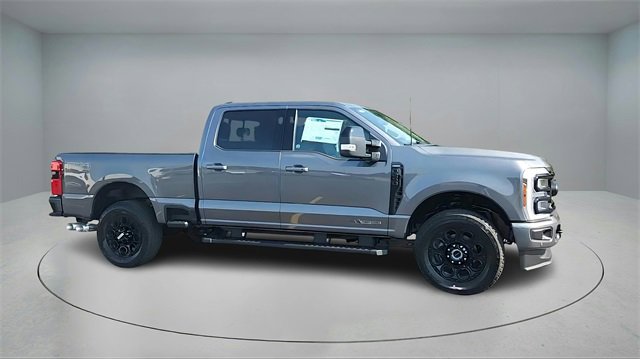 New 2026 Ford F250 4x4 Crew Cab Super Duty image 2