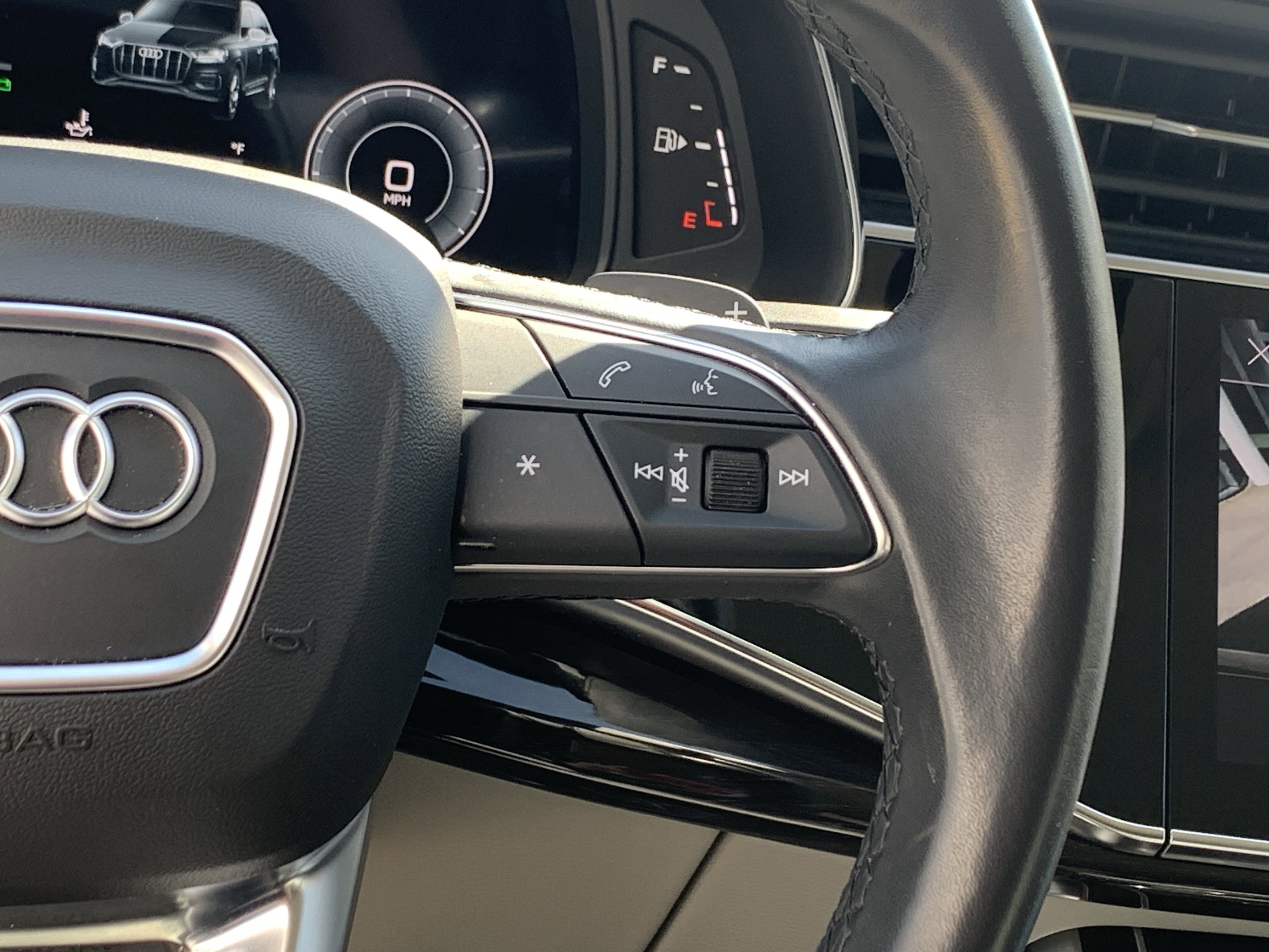 Used 2022 Audi Q7 3.0T Premium image 19