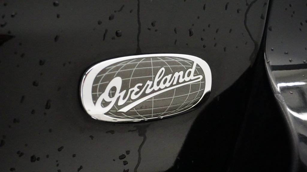 Certified 2017 Jeep Grand Cherokee Overland image 18