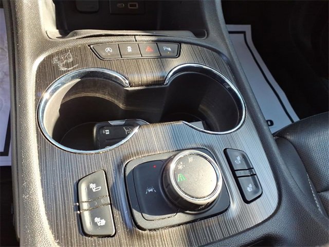 Used 2023 GMC Acadia SLT image 22