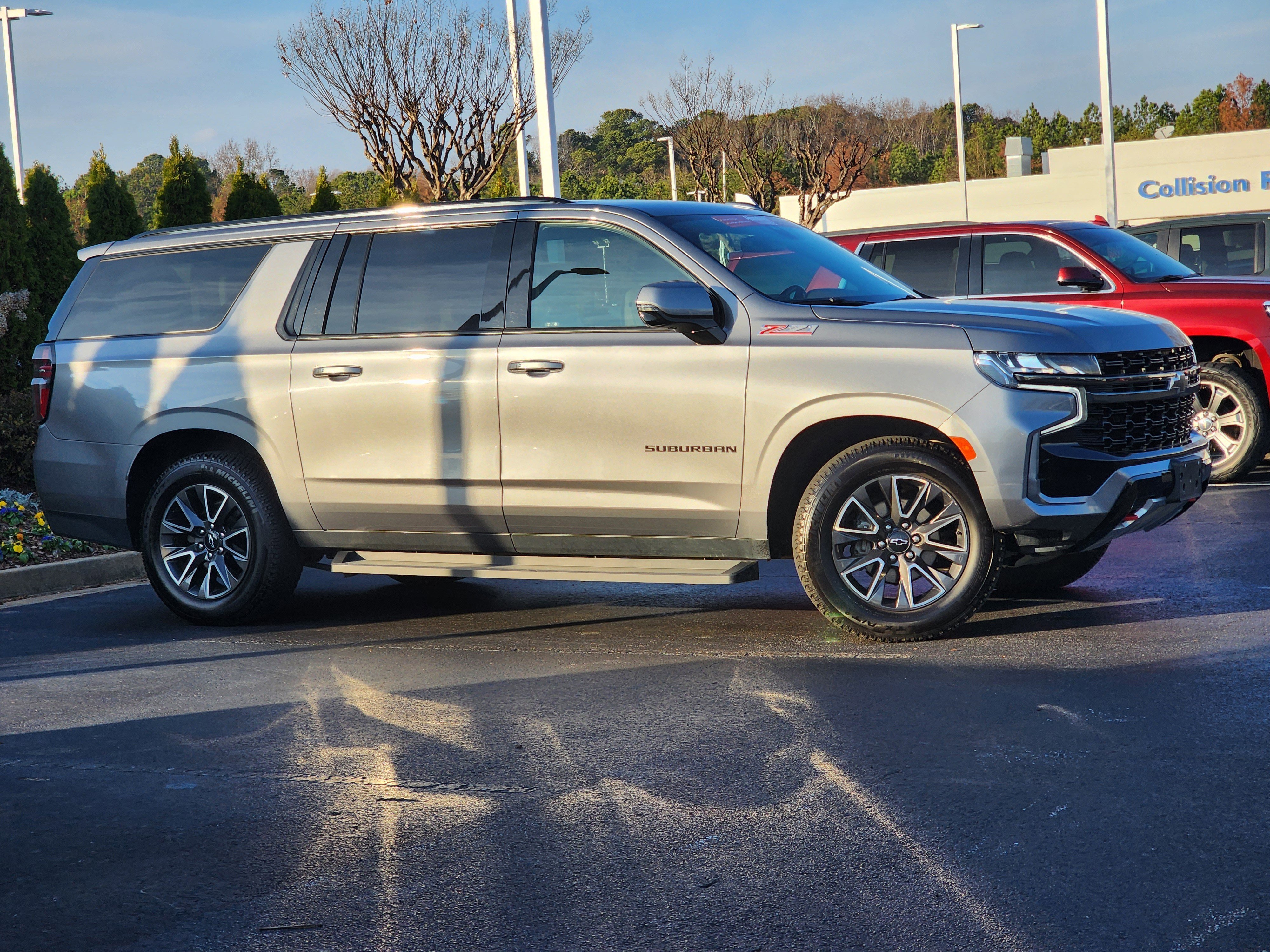 Used 2021 Chevrolet Suburban Z71 w/ Z71 Off-Road Package image 3