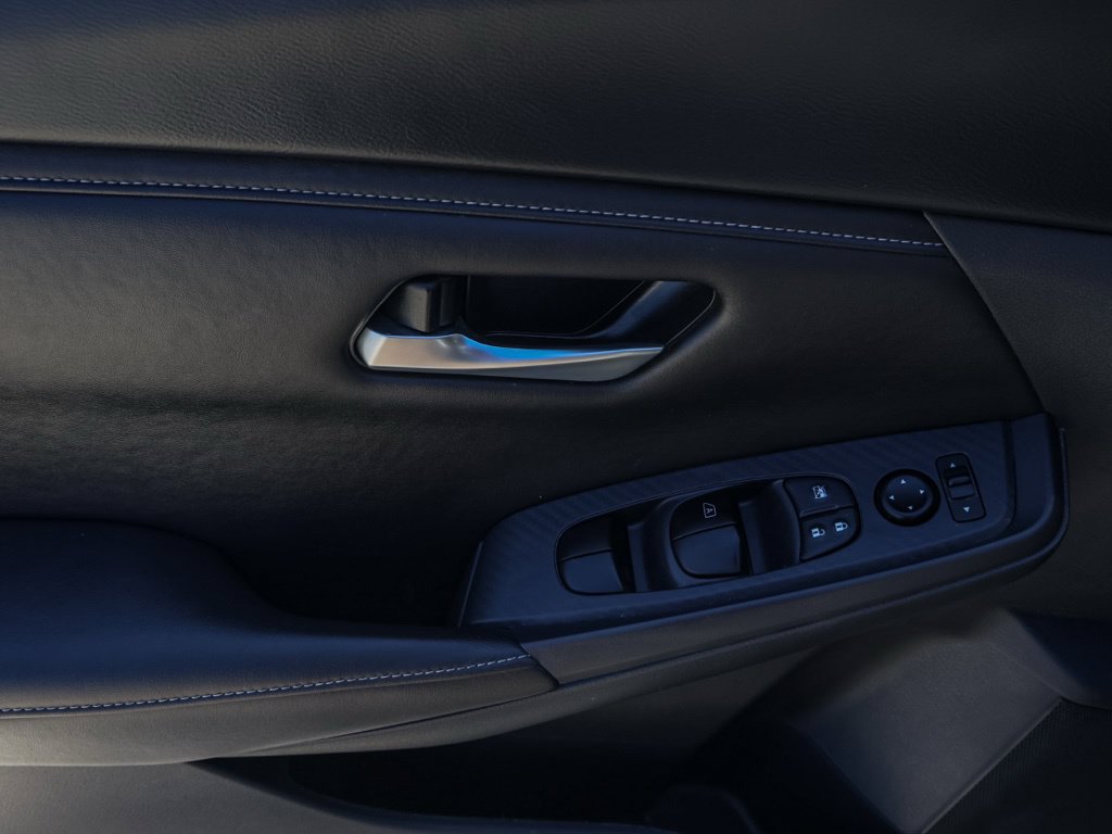 Used 2025 Nissan Sentra SV w/ Trunk Package FWD image 24