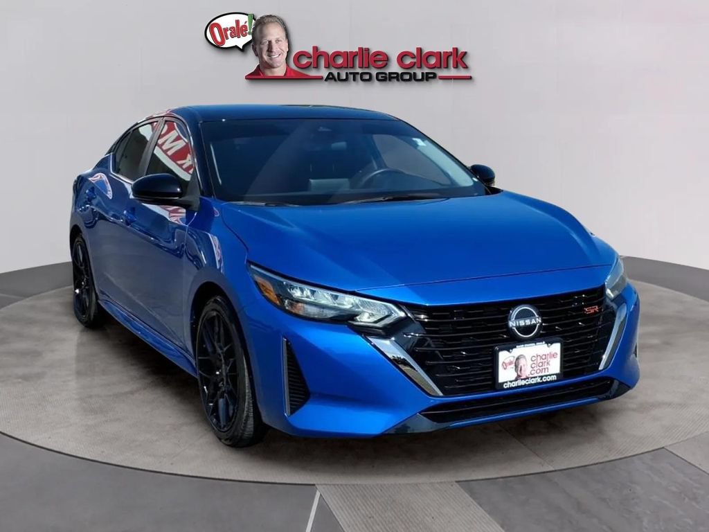Used 2025 Nissan Sentra SR FWD image 7