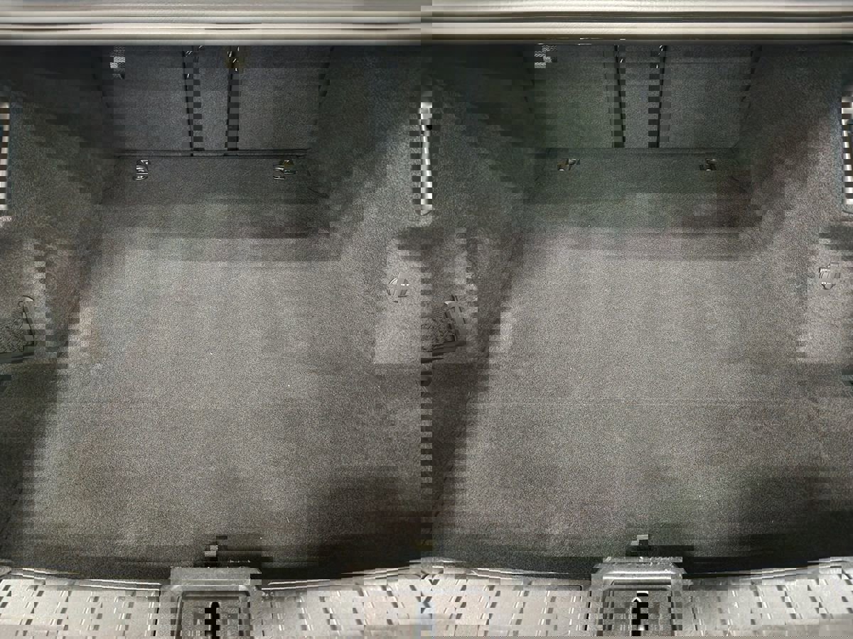 Used 2021 Porsche Taycan image 51