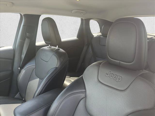 Used 2022 Jeep Cherokee Latitude Lux AWD/4WD image 14