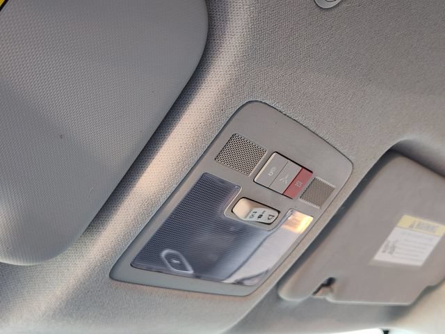 Used 2023 Hyundai Venue Limited FWD image 26