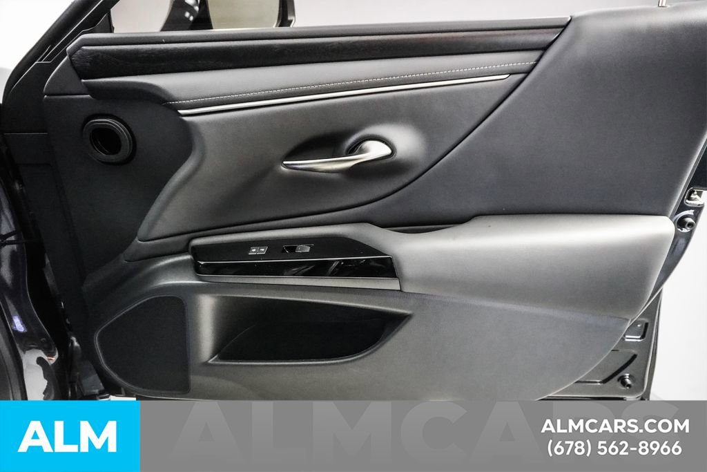 Used 2024 Lexus ES 300h w/ Premium Package image 45