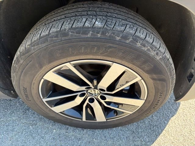 Used 2023 Volkswagen Atlas SE image 14