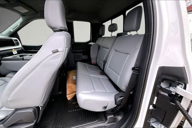 New 2026 Ford F550 4x4 SuperCab Super Duty image 9