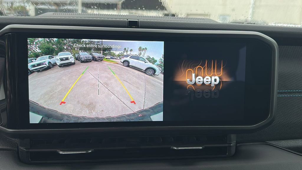 Used 2024 Jeep Wrangler Unlimited Rubicon 4xe image 26