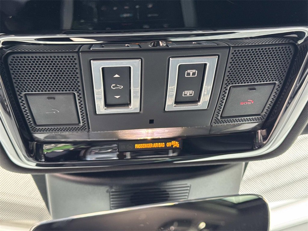 Used 2021 Land Rover Range Rover Westminster Edition image 22