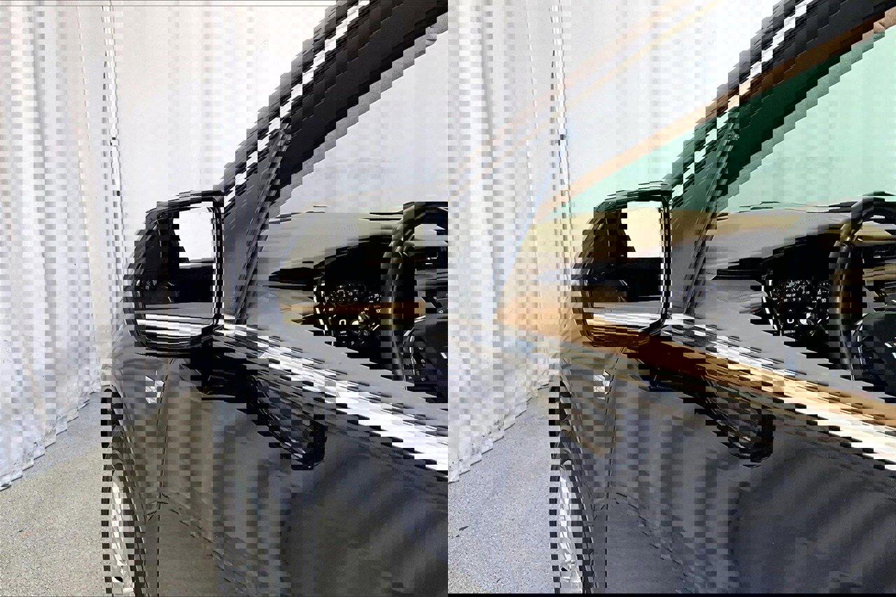 Used 2017 Cadillac XT5 Platinum image 10