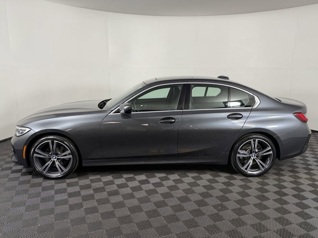 Used 2021 BMW 330i xDrive Sedan w/ Premium Package image 7