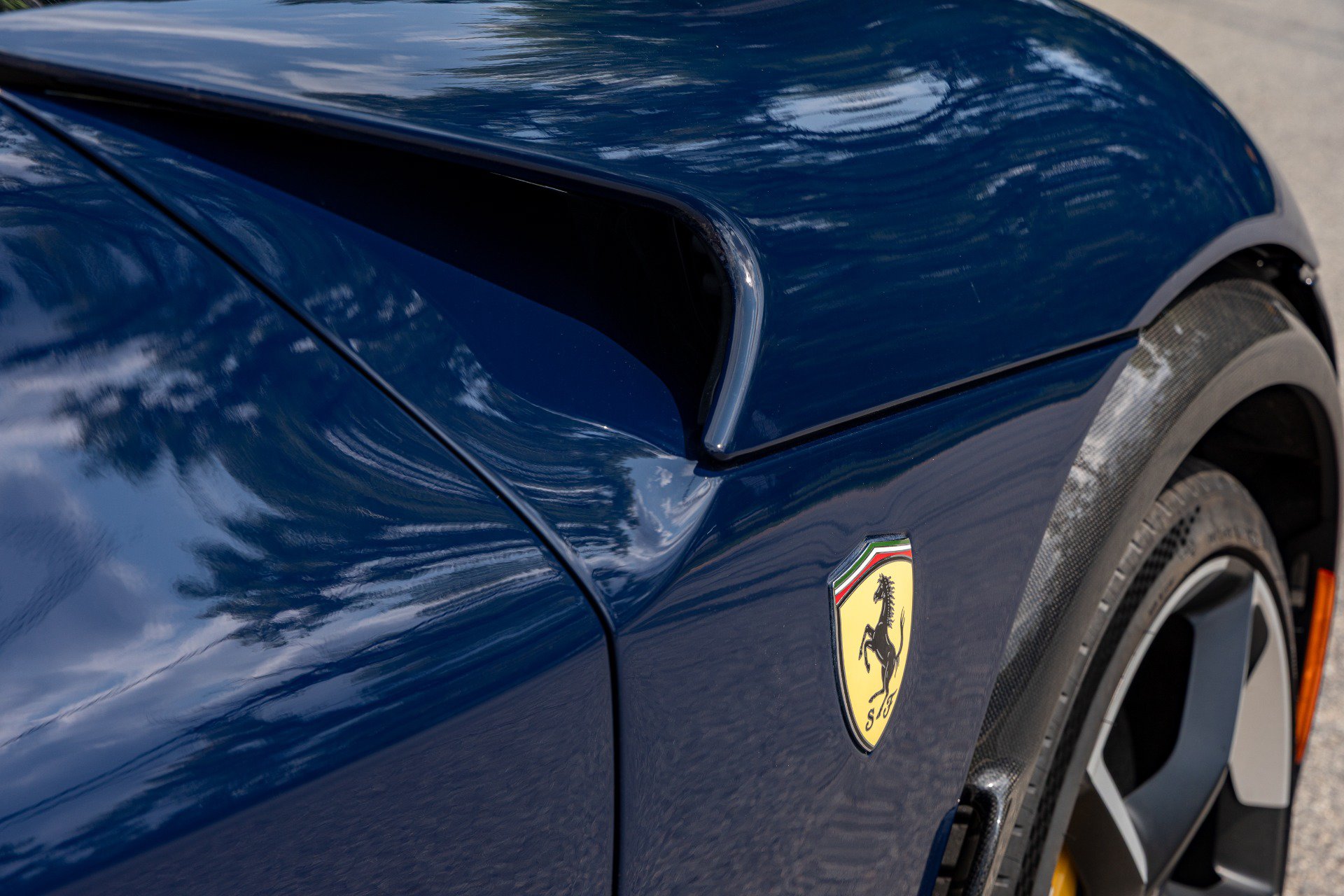 Used 2026 Ferrari Purosangue AWD/4WD image 16