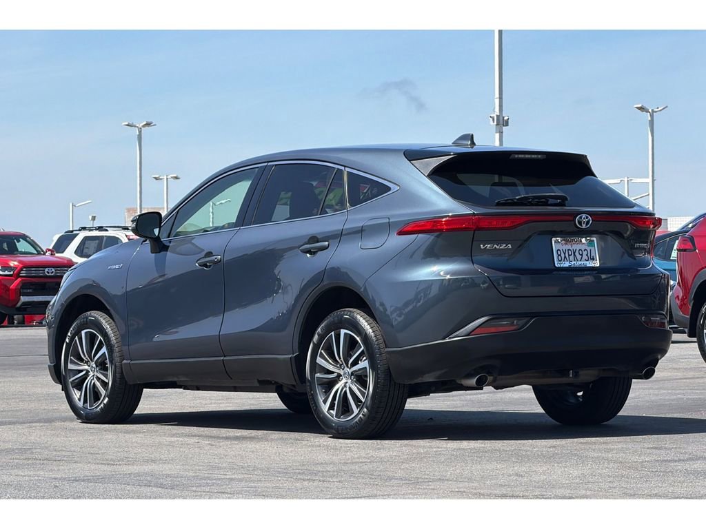 Certified 2021 Toyota Venza LE AWD/4WD image 6