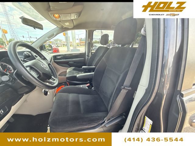 Used 2016 Dodge Grand Caravan SE w/ Quick Order Package 29E SE FWD image 16
