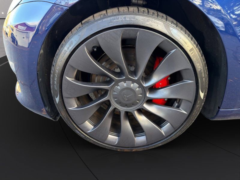 Used 2023 Tesla Model 3 Performance image 21