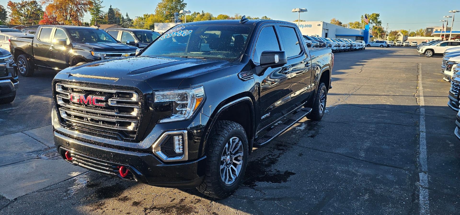 Used 2020 GMC Sierra 1500 AT4 w/ AT4 Premium Package AWD/4WD image 3