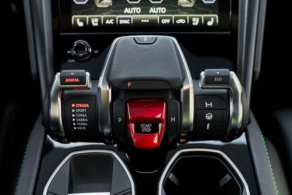 Used 2021 Lamborghini Urus image 65