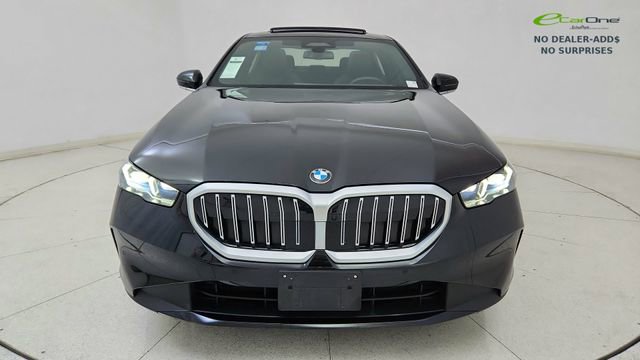 Used 2024 BMW 530i image 13