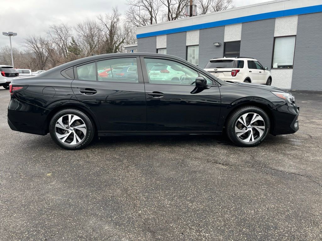Used 2023 Subaru Legacy Premium image 8