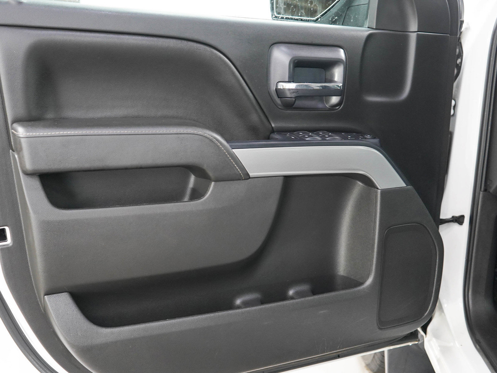 Used 2016 Chevrolet Silverado 1500 LT w/ All Star Edition AWD/4WD image 18