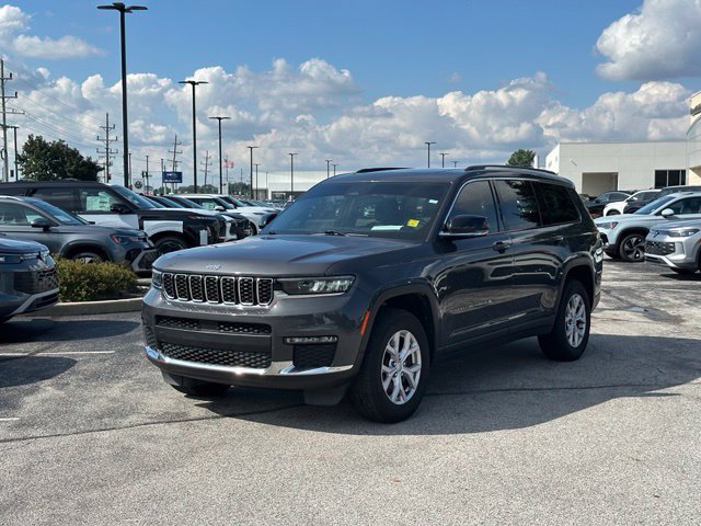 Used 2022 Jeep Grand Cherokee L Limited AWD/4WD image 3