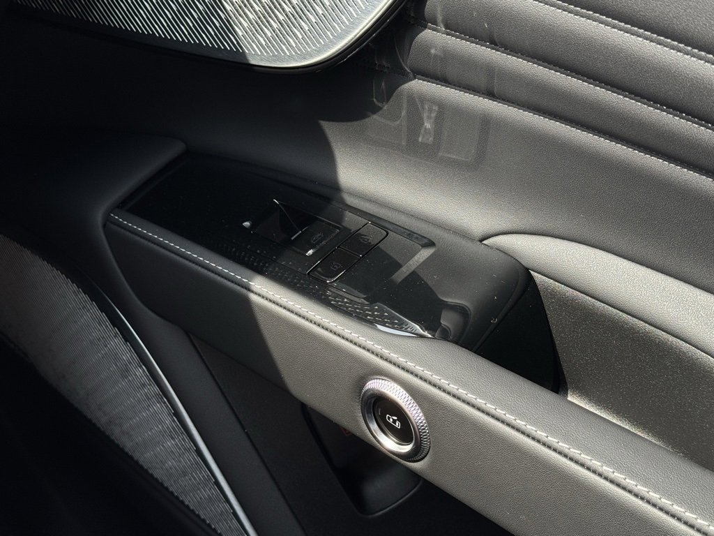 New 2024 Maserati Grecale GT image 31