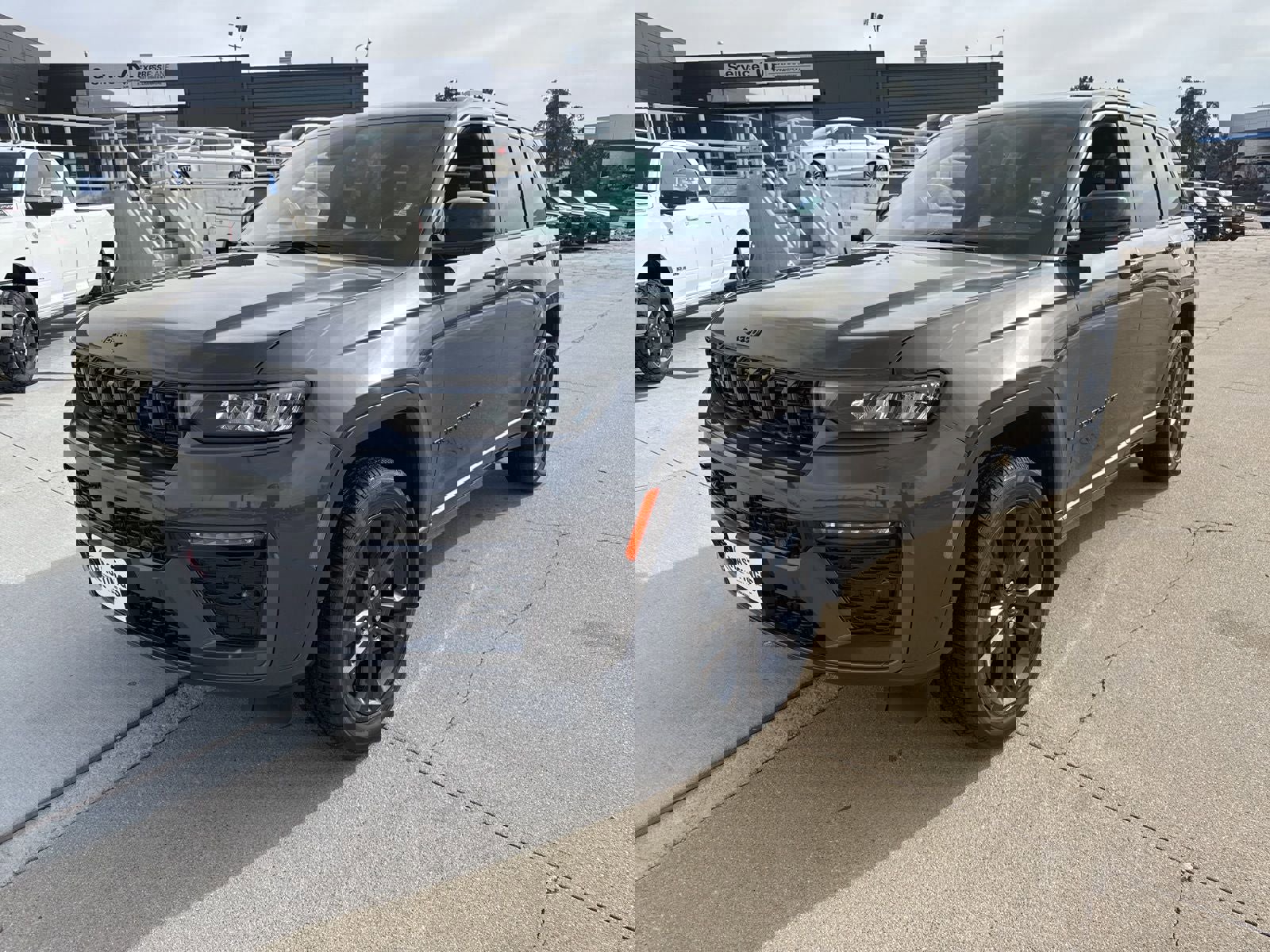 New 2026 Jeep Grand Cherokee Limited image 1