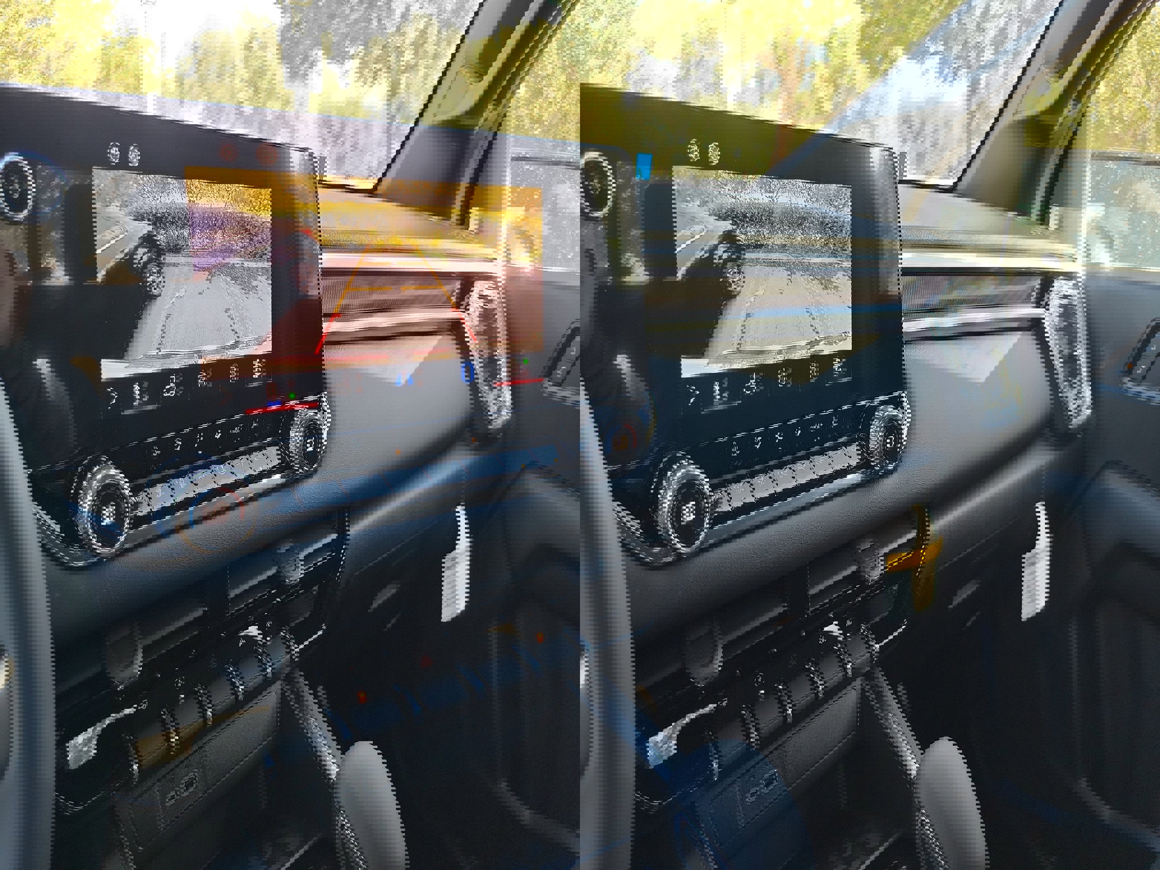 New 2025 GMC Canyon Elevation w/ Convenience Package image 13