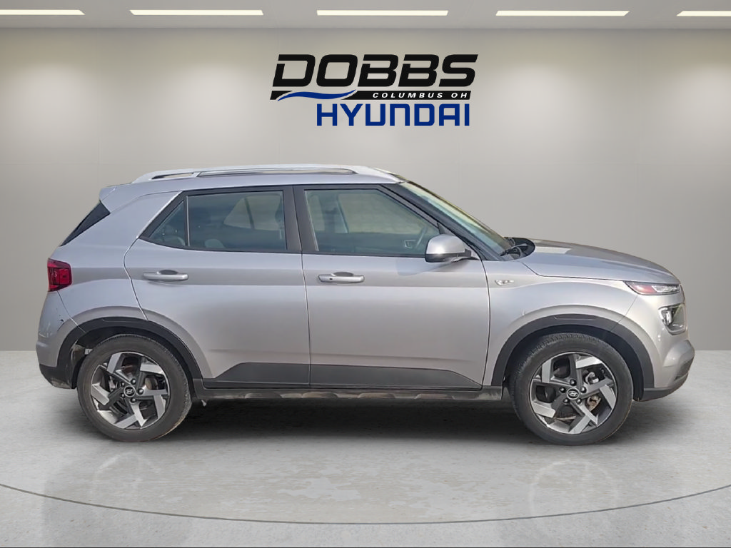 Certified 2025 Hyundai Venue SEL FWD image 6