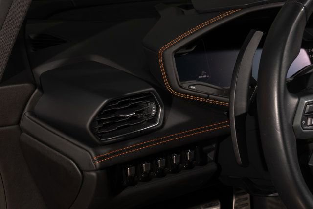 Used 2019 Lamborghini Huracan LP 580-2 image 11